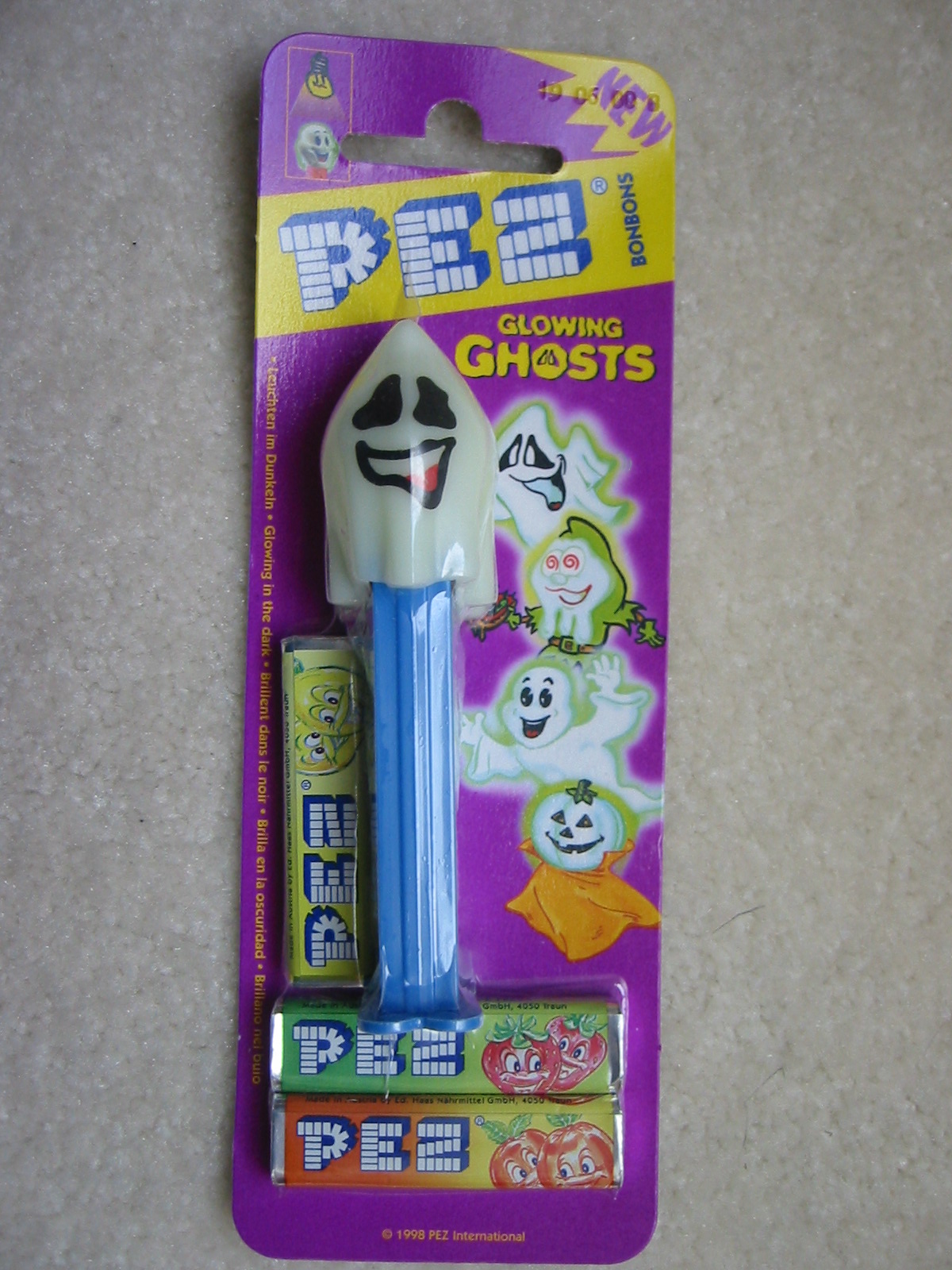 Halloween Glow-N-Dark Pez, Naughty Neil (MOEC) - Click Image to Close